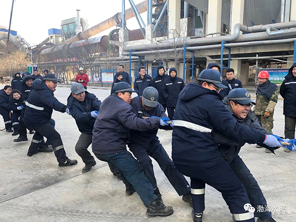 公司舉辦“愛我中華，慶祝新中國70周年”職工拔河、趣味運動聯(lián)誼賽——剪影